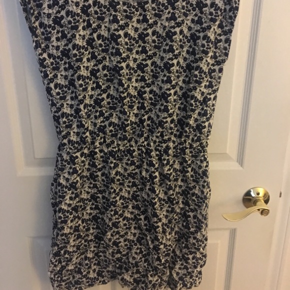 Floral Summer Dress with Pockets Blue and White M - Picture 3 of 3